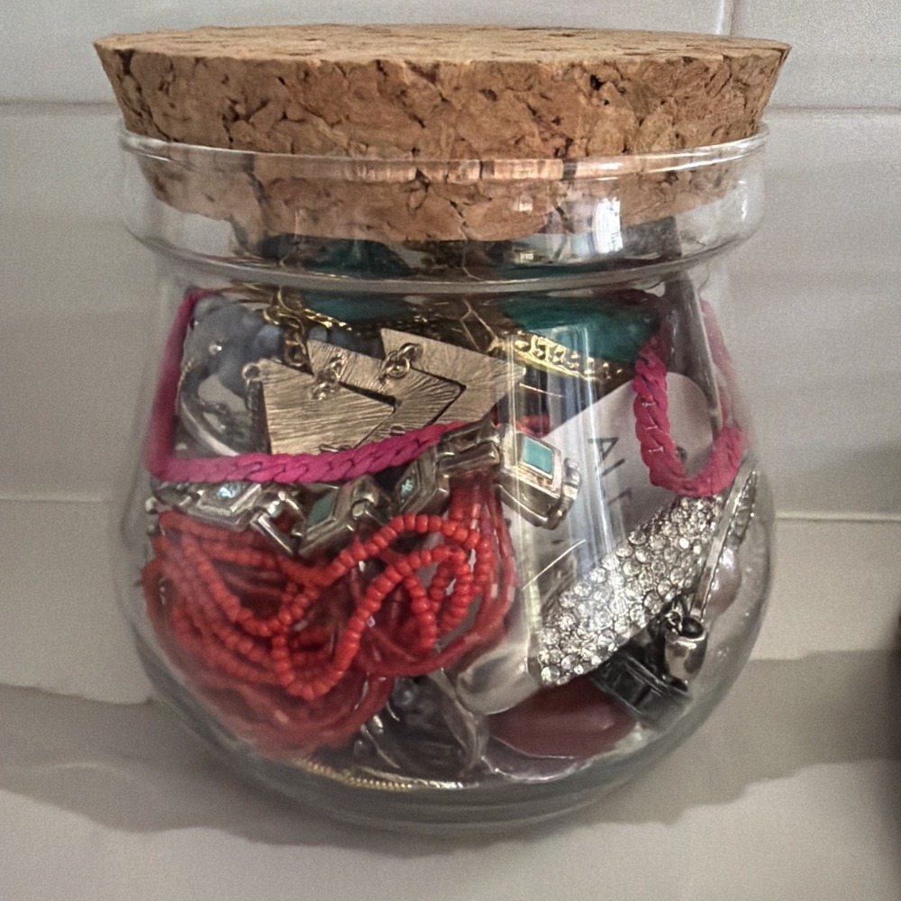 jewelry mystery jar 2.3 lbs